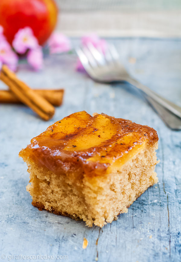Gluten Free Apple Upside Down Cake is moist, light and fluffy, with perfectly caramelised apples baked into the top #glutenfree #apples #fall #cake